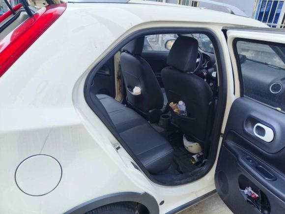 [无锡·苏B] 二手名爵名爵3SW2015款 1.5L AMT精英型