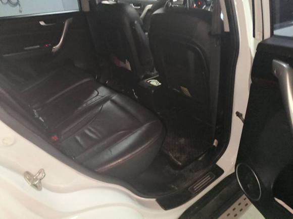 [济南·冀F] 二手哈弗哈弗H62015款 运动版 1.5T 手动四驱精英型