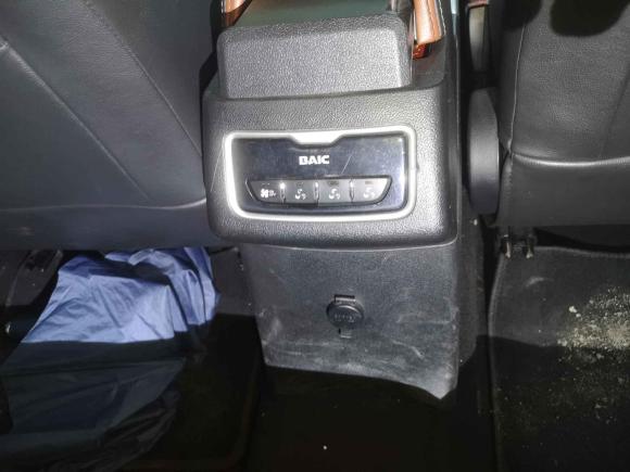 [宁波·浙B] 二手北汽幻速北汽幻速S32016款 S3L 1.5L 手动尊贵型