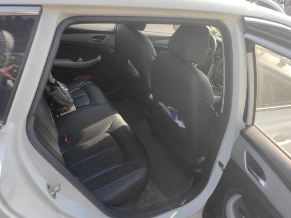 [苏州·苏E] 二手荣威荣威Ei52018款 互联网豪华版