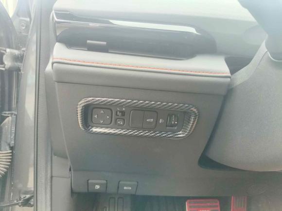 [深圳·湘H] 二手长安长安UNI-V2022款 1.5T 尊贵型