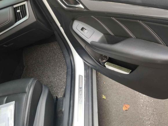 [上海·沪C] 二手荣威荣威RX52019款 20T 两驱自动4G互联铂金版