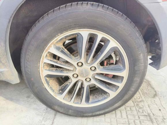 [无锡·皖A] 二手哈弗哈弗H12015款 1.5L AMT豪华型