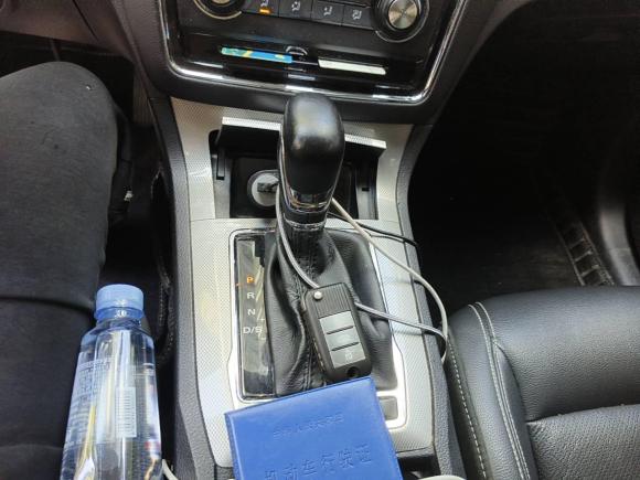 [南通·苏F] 二手荣威荣威RX52016款 20T 两驱自动旗舰版