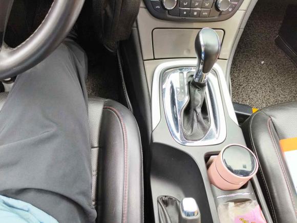 [广州·粤A] 二手别克君威2010款 2.0T 豪华运动版