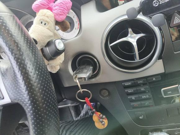 [南京·苏A] 二手奔驰奔驰GLK级2015款 GLK 260 4MATIC 时尚型 极致版