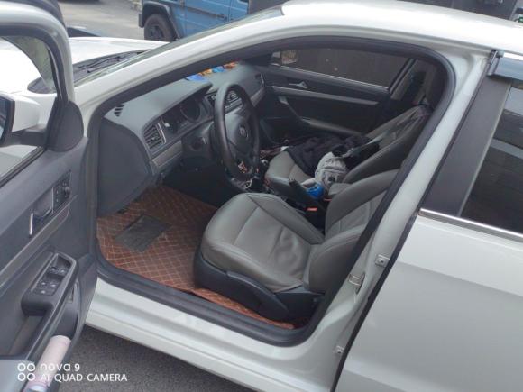 [上海·皖C] 二手大众朗逸2015款 1.6L 手动风尚版