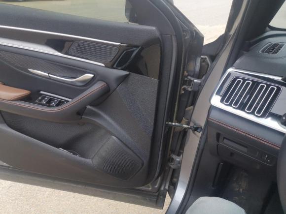 [武汉·鄂A] 二手比亚迪宋PLUS2020款 1.5T 自动尊贵型