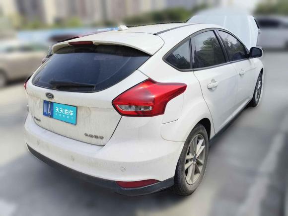 [成都·川A] 二手福特福克斯2017款 两厢 1.6L 自动风尚型智行版