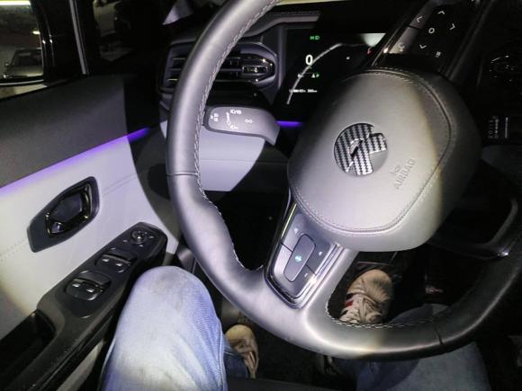 [上海·沪A] 二手蔚来蔚来ES62020款 430KM 性能版