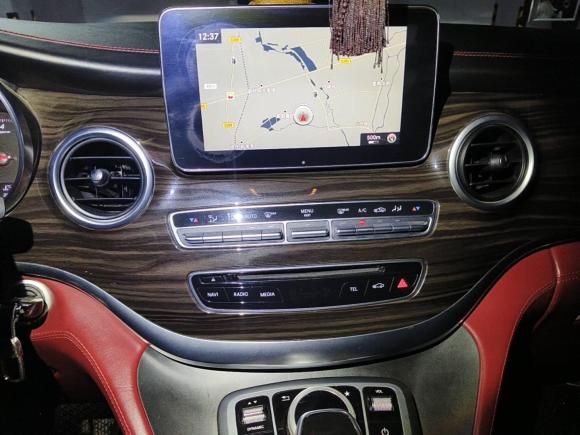 [青岛·鲁B] 二手奔驰奔驰V级2018款 V 260 领航版 国V