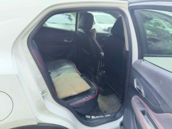 [南京·苏A] 二手别克昂科拉2015款 1.4T 手动两驱都市进取型