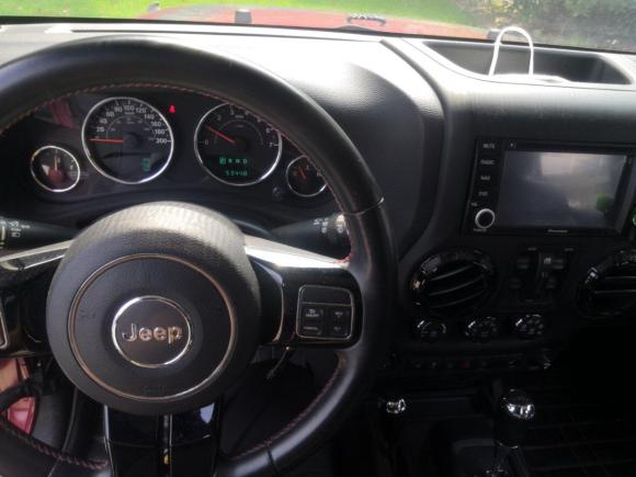 [南京·苏L] 二手Jeep牧马人2012款 3.6L 四门梦十珍藏版