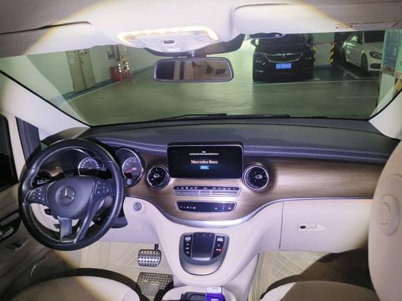 [深圳·粤B] 二手奔驰奔驰V级2020款 V 260 尊贵版