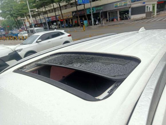 [深圳·桂M] 二手东风风光风光5802017款 1.5T 手动豪华型