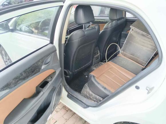 [合肥·沪A] 二手比亚迪秦新能源2017款 1.5T 尊贵型