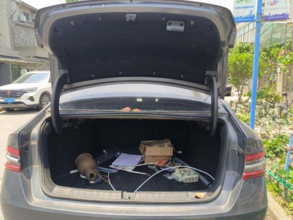 [上海·鄂J] 二手比亚迪秦Pro2020款 超越版 1.5TI 自动旗舰型