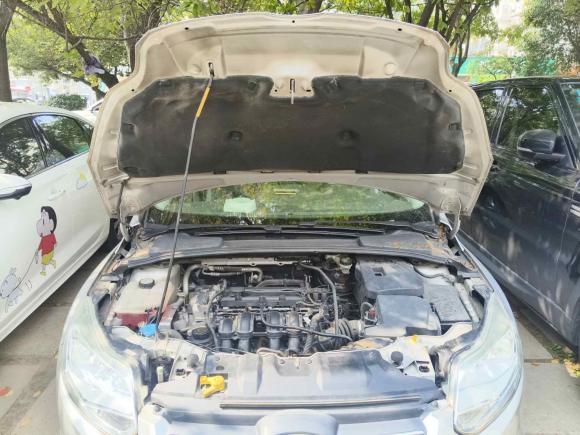 [西安·陕U] 二手福特福克斯2012款 三厢 1.6L 自动风尚型