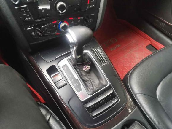 [上海·沪C] 二手奥迪奥迪A4L2013款 35 TFSI 自动舒适型
