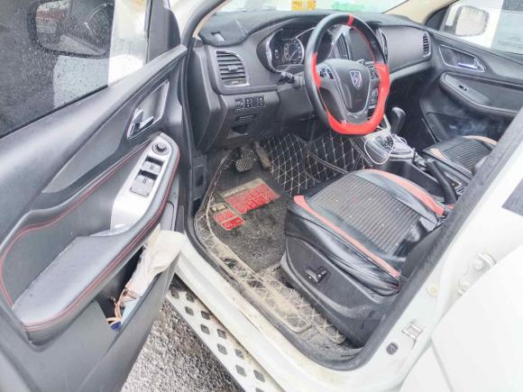 [南通·陕J] 二手宝骏宝骏5602016款 1.8L iAMT豪华型