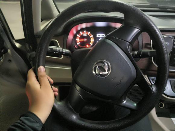 [上海·沪F] 二手东风风行菱智2018款 M5L 1.6L 7座豪华型