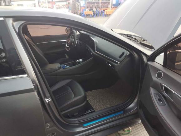 [广州·湘M] 二手现代索纳塔2022款 270TGDi DCT 20周年纪念款