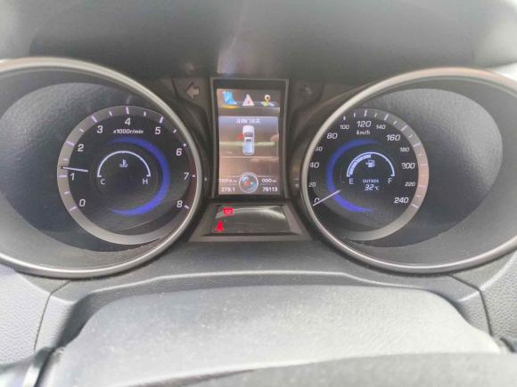 [武汉·鄂A] 二手长安长安CS752014款 2.0L 手动豪华型 国IV