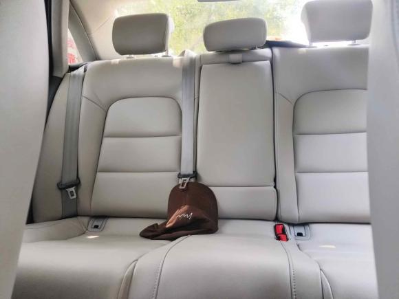 [合肥·皖H] 二手奥迪奥迪A4L2016款 35 TFSI 典藏版 自动标准型