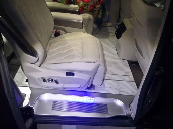 [上海·沪C] 二手大众威然2022款 380TSI 旗舰版