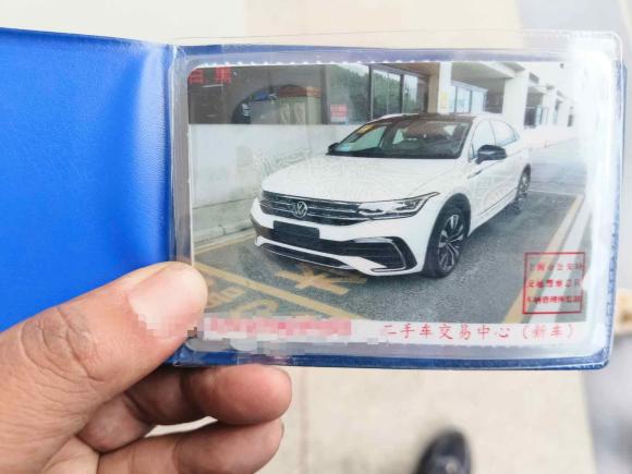 [上海·沪C] 二手大众途观X2022款 330TSI 两驱尊崇旗舰版