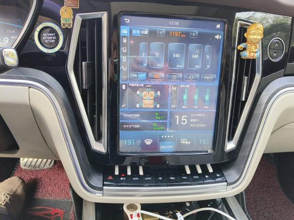 [上海·赣F] 二手众泰众泰T7002017款 1.8T 双离合尊贵型