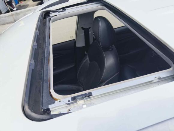 [佛山·粤B] 二手荣威荣威Ei52019款 豪华版