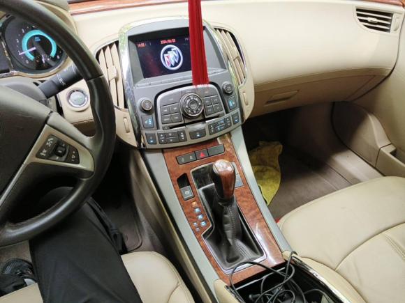 [上海·沪L] 二手别克君越2011款 2.4L SIDI豪雅版