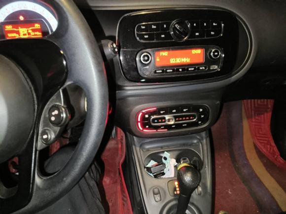 [义乌·浙A] 二手smartsmart fortwo2015款 1.0L 52千瓦硬顶灵动版