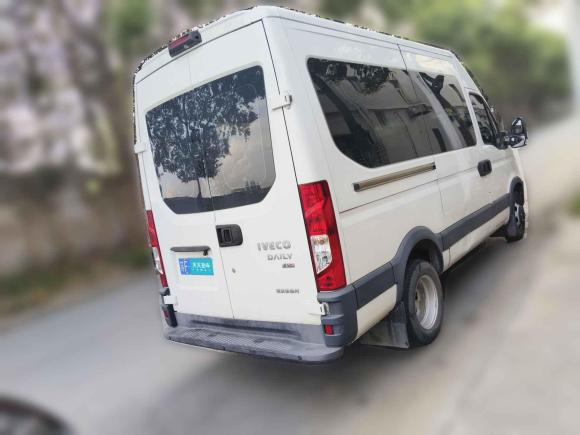 [上海·苏F] 二手依维柯依维柯欧胜2020款 3.0T 手动4.5吨底盘长轴双排F1C