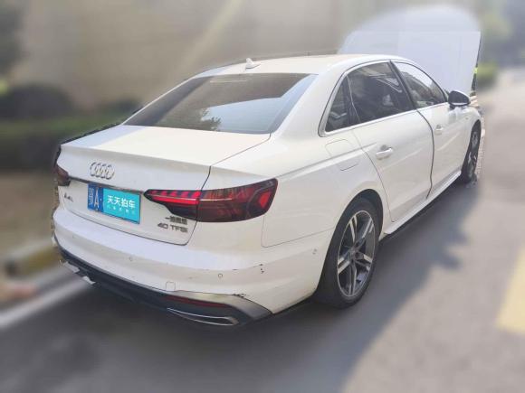 [武汉·鄂A] 二手奥迪奥迪A4L2020款 40 TFSI 豪华动感型