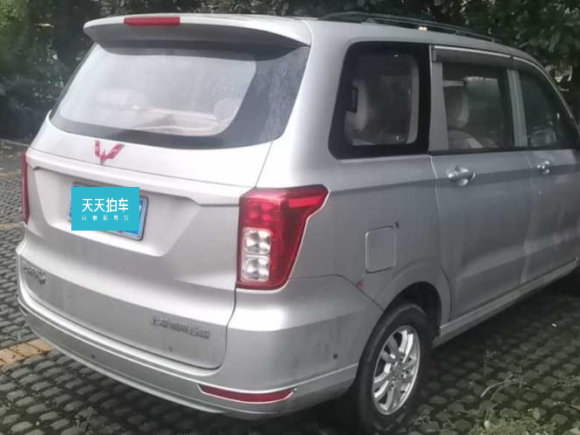 [苏州·苏E] 二手五菱汽车五菱宏光2018款 1.5L S标准型L2B