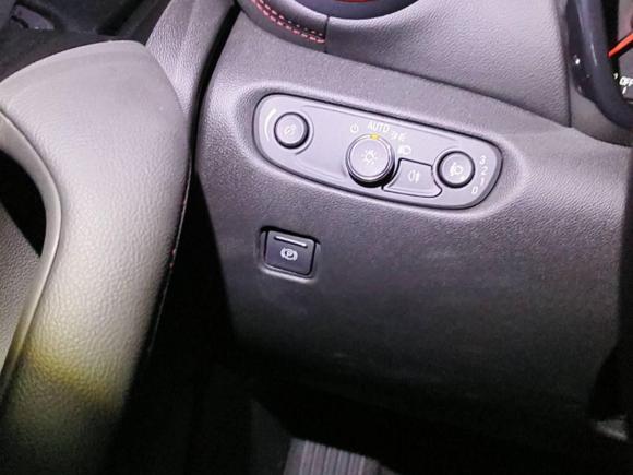 [上海·沪B] 二手雪佛兰开拓者2022款 轻混 650T RS Twin-Clutch四驱7座 擎版