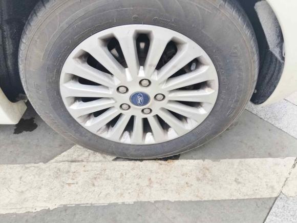 [温州·浙C] 二手福特福克斯2013款 两厢经典 1.8L 自动时尚型