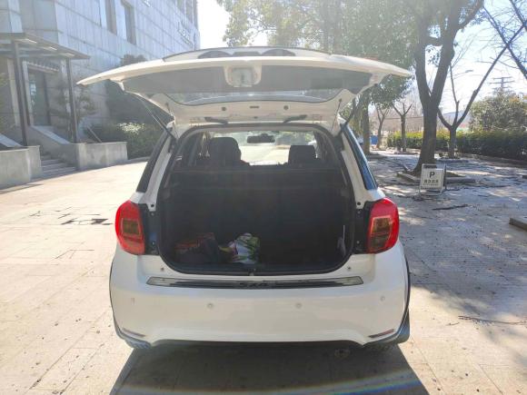 [南京·苏L] 二手铃木天语 SX42013款 1.6L 手动酷锐型