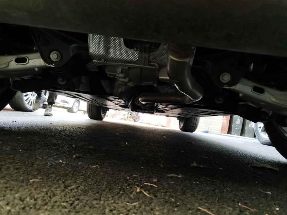 [上海·沪F] 二手路虎揽胜极光2020款 249PS R-DYNAMIC SE 运动科技版