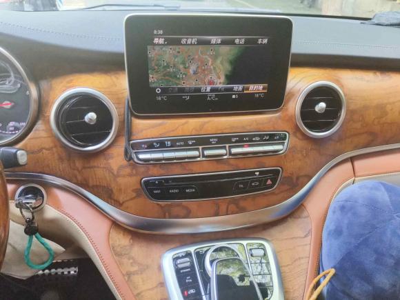 [上海·沪A] 二手奔驰奔驰V级2018款 V 260 L 尊贵加长版 国VI