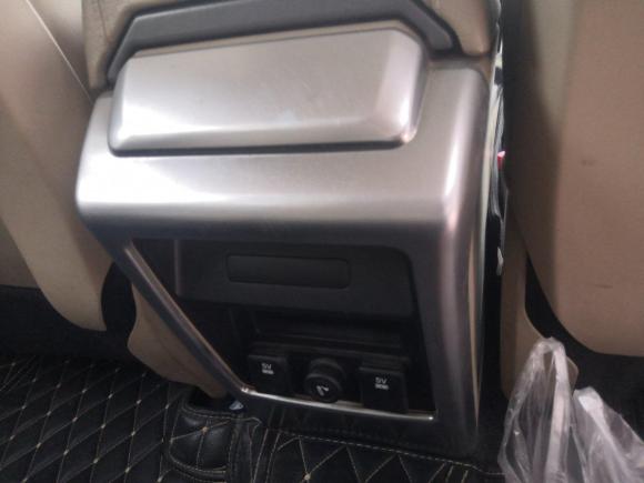 [青岛·鲁B] 二手路虎发现神行2016款 2.0T HSE