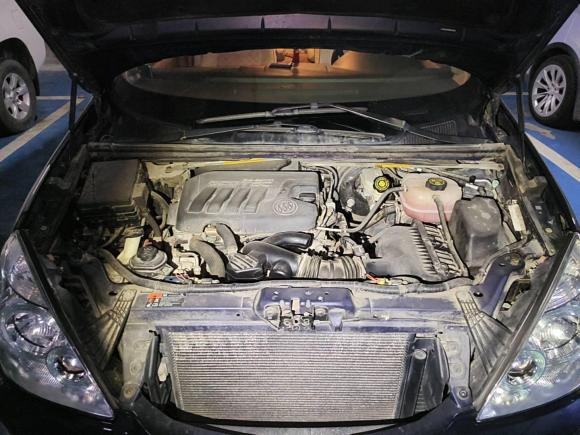 [西安·陕A] 二手别克别克GL82013款 2.4L 经典版