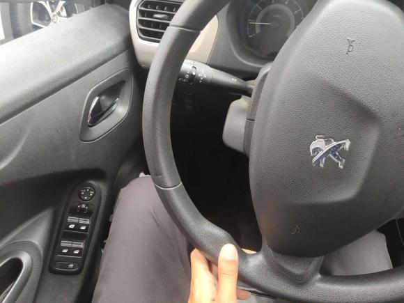 [苏州·苏E] 二手标致标致3012014款 1.6L 手动舒适版