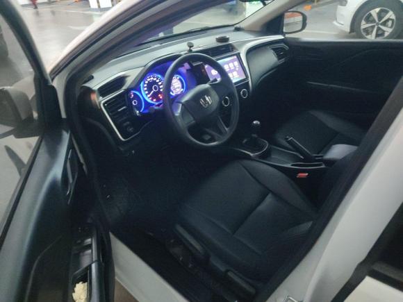 [苏州·苏E] 二手本田锋范2015款 1.5L 手动豪华版