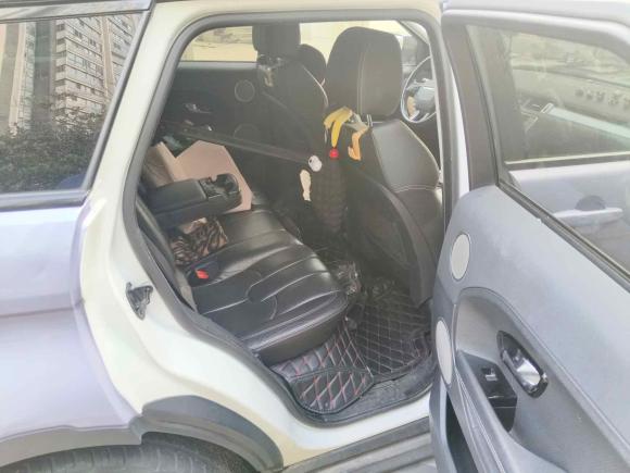 [无锡·苏B] 二手路虎揽胜极光2013款 2.0T 5门耀动版