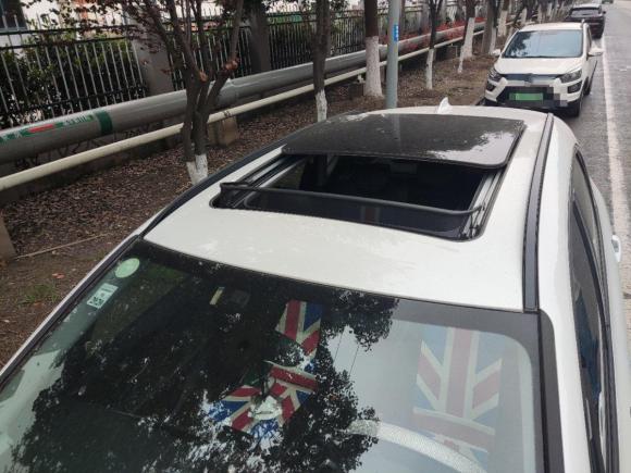 [苏州·苏E] 二手宝马宝马2系旅行车2018款 218i 时尚型