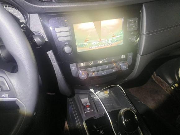 [深圳·粤B] 二手日产奇骏2017款 2.5L CVT领先版 4WD