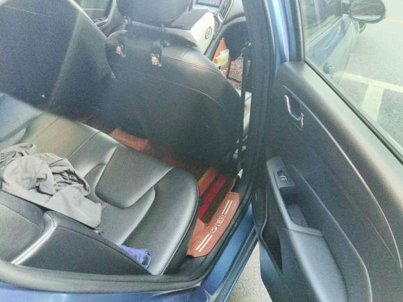 [深圳·粤L] 二手奇瑞艾瑞泽52016款 1.5L CVT领锐版